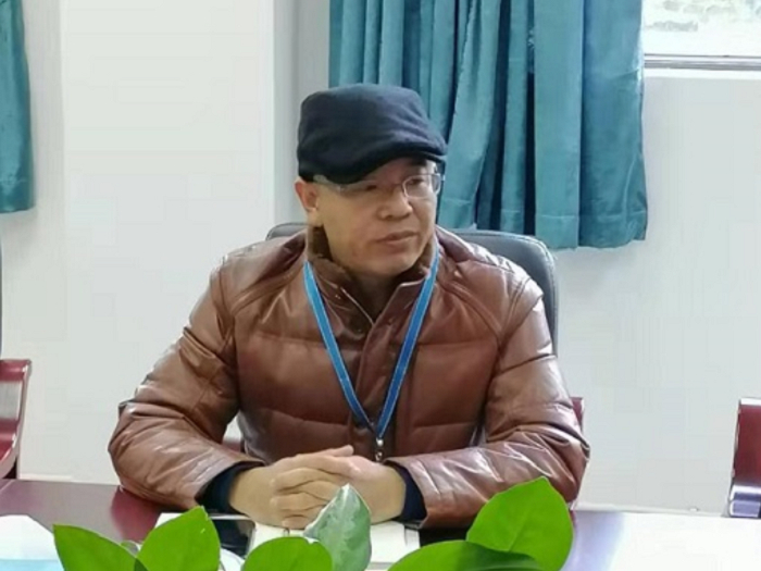 4765c79bfb3495002a6cd764410fbbb0.jpg 党委书记许从进作分享交流.jpg