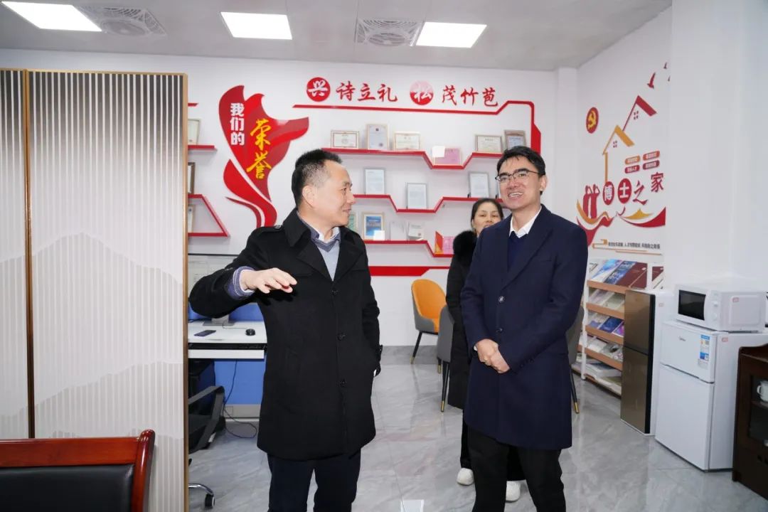 8d1dbda25159ccf57027e7c0dbf11a02.jpg 8d1dbda25159ccf57027e7c0dbf11a02.jpg