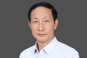 党委委员、副校长：蒋伯杰